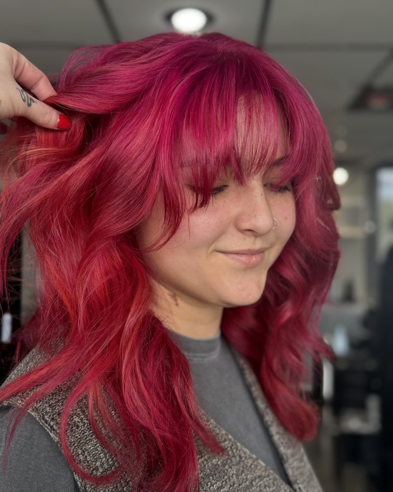 Vivid magenta colour